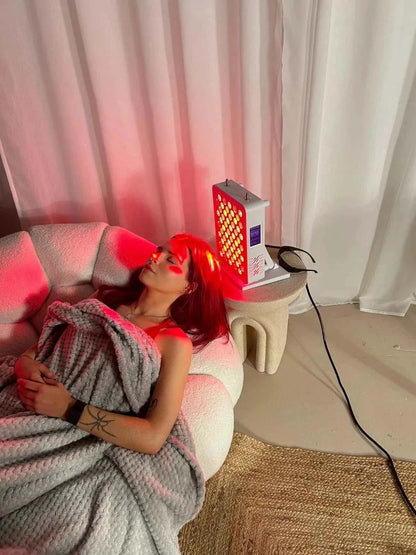 Modern Therapies - Red Light Therapy Desktop Power Panel